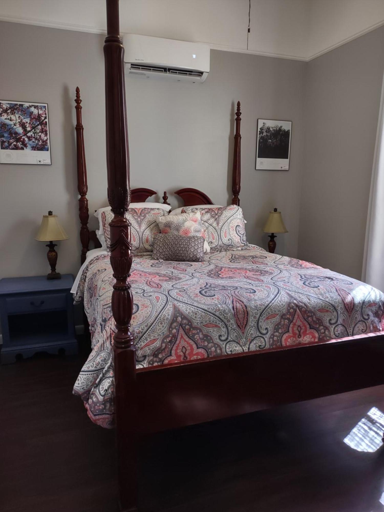 2Feathers Inn Natchez Room photo